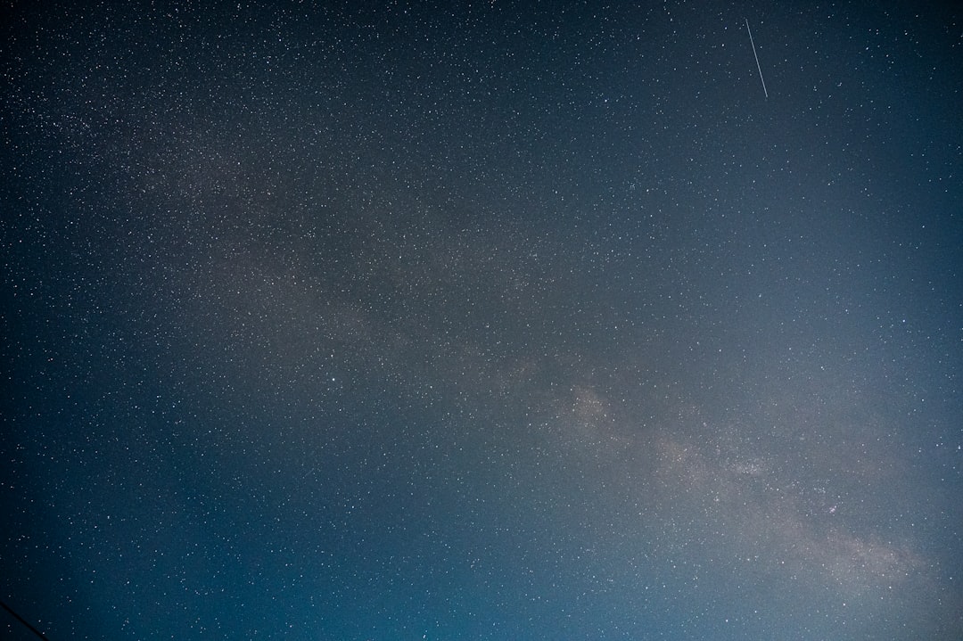 El Meteoro en el Sueño: Un Mensaje Celestial y Terrenal