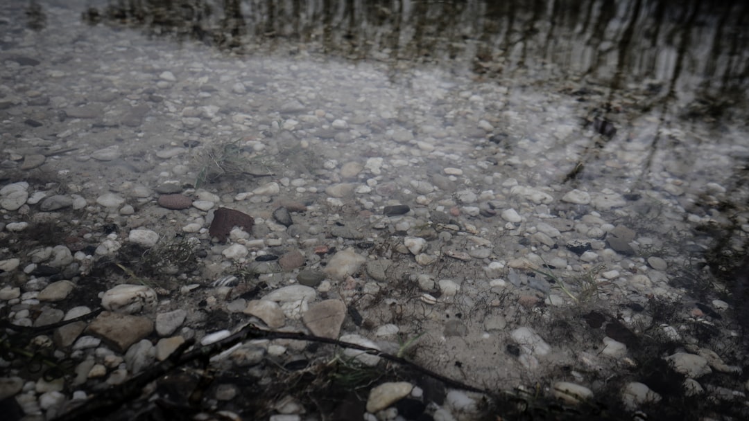 El Granizo en tus Sueños: Mensajes del Cosmos y la Tierra Sagrada