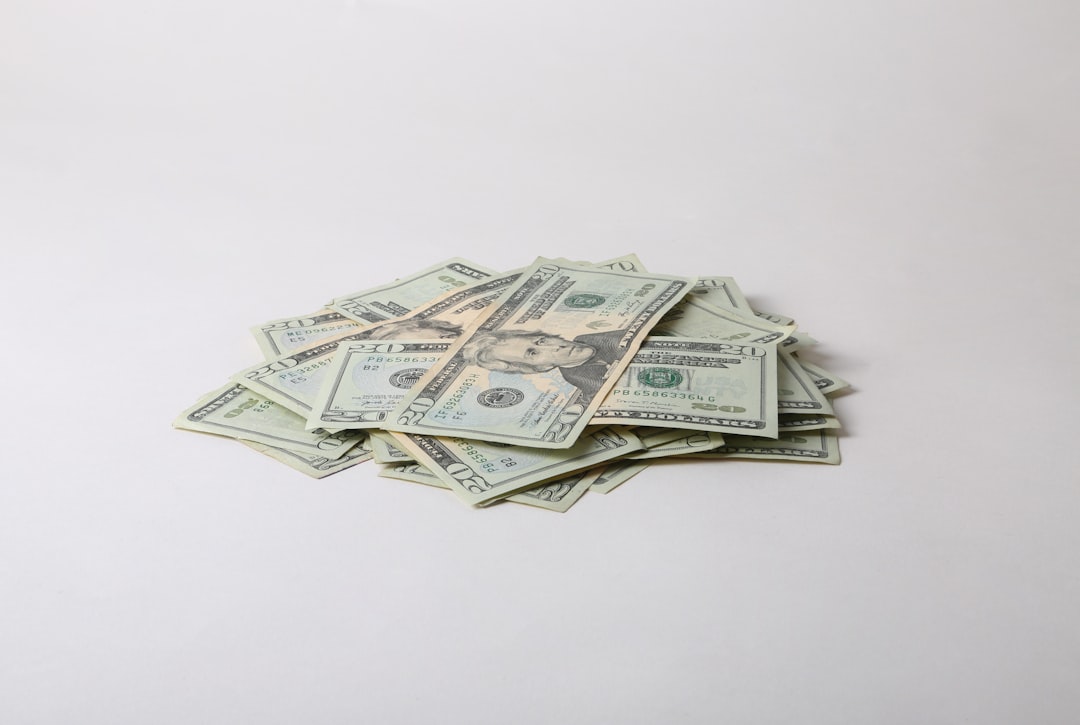 El Salario en los Sueños: Ecos del Más Allá, Bendiciones y Destinos